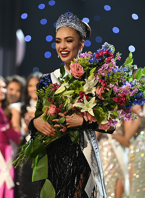 MISS UNIVERSE 2022 is crowned with the Mouawad MISS UNIVERSE Force for Good Crown
