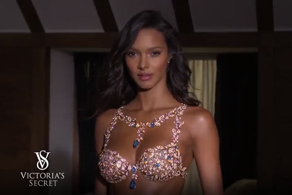 The 2017 Champagne Nights Fantasy Bra for Victoria’s Secret