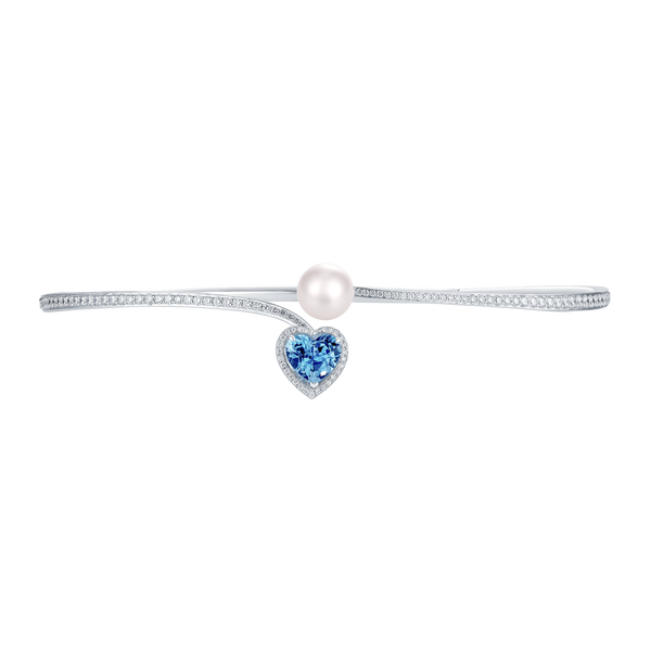 Venus Aquamarine and Diamond Pav&eacute; Necklace
