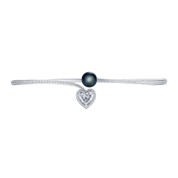 Venus Diamond Heart Pav&eacute; Necklace