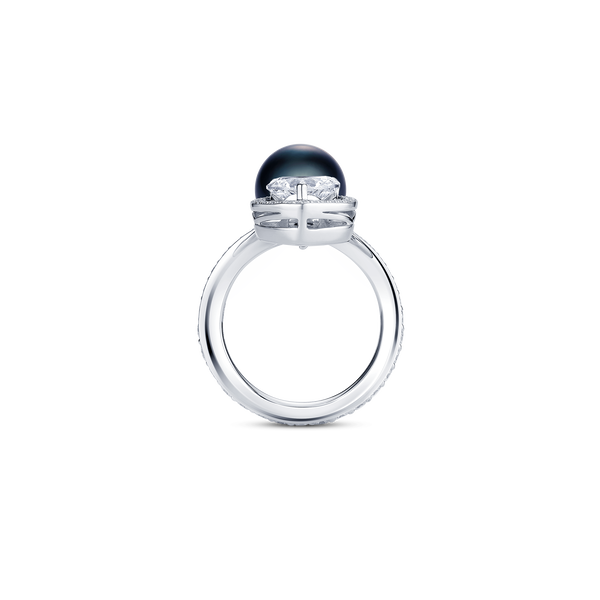 Venus Diamond Heart Pav&eacute; Ring