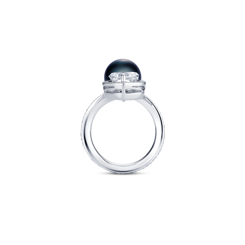 Venus Diamond Heart Pav&eacute; Ring