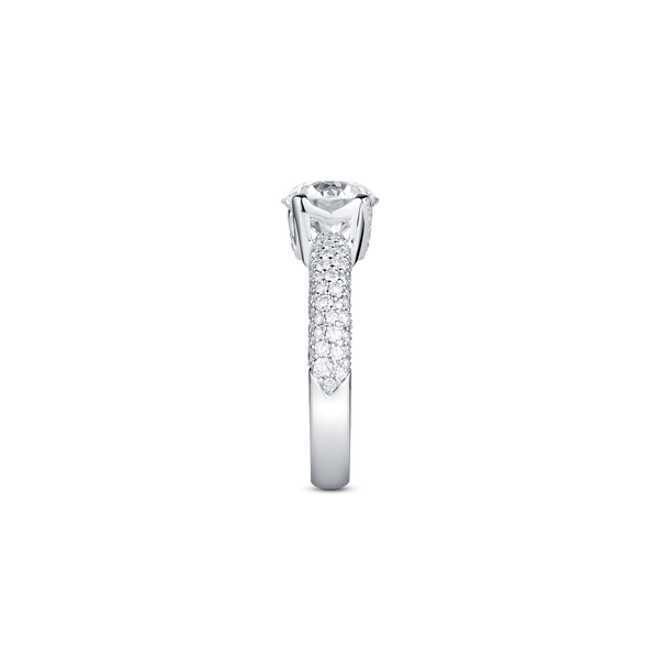 M CLASSIQUE ICONIC DIAMOND ENGAGEMENT RING