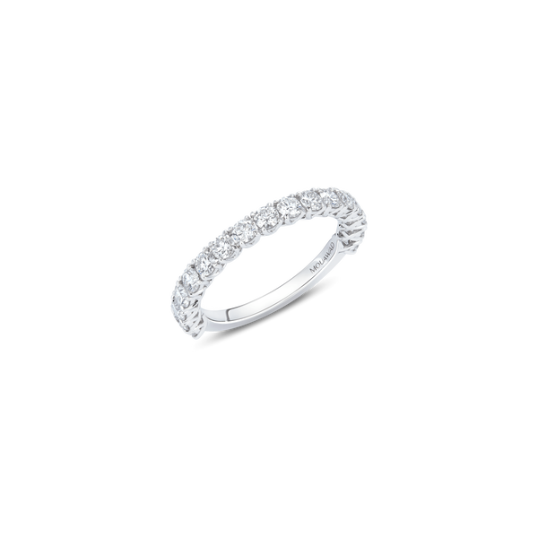 Diamond Essentials 半永恆樂隊